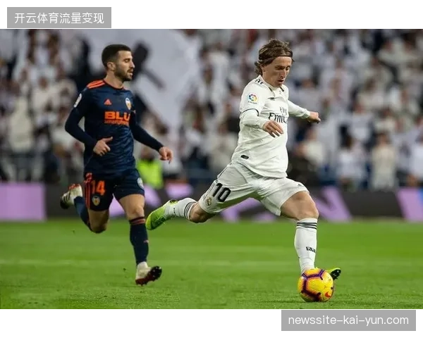 墨西哥防线近期表现稳健，巴斯克斯与蒙特斯的中卫组合将迎战南非反击群